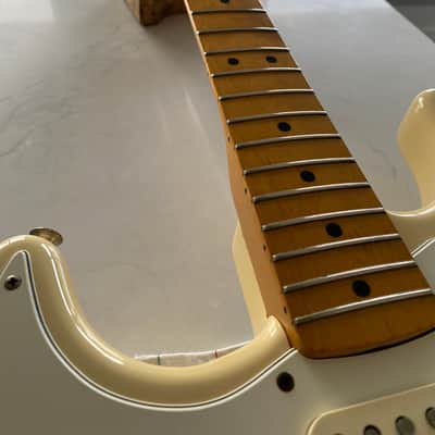 1997 Fender Jimi Hendrix Artist Series Tribute Stratocaster Olympic White image 23