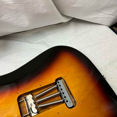 Fender Deluxe Roadhouse Stratocaster Guitar 2008 - Brown Sunburst / Maple neck image 20