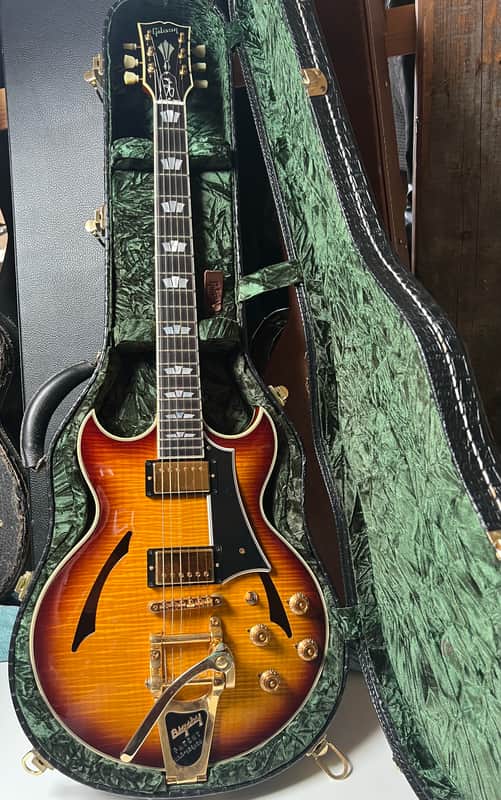 Gibson Johnny A Signature with Bigsby