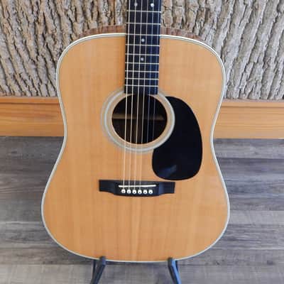 2002 Martin D-28 image 4