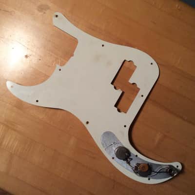 Vintage Fender Wired Pickguard loaded w original pots 1975 White P Precision bass image 2