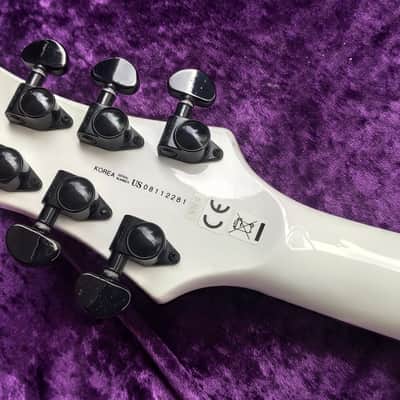 REDUCED Dean Vendetta 4.0*rare & fine neck-thru model made in Korea 2008*top rock guitar that sounds/plays/looks really great*floyd rose! image 12