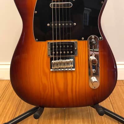 Fender Modern Player Telecaster Plus 2012 - 2018 - Honey Burst image 2