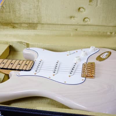 Fender American Custom Shop Stratocaster® NOS, 2A Flame Maple Fingerboard, Honey Blonde image 20