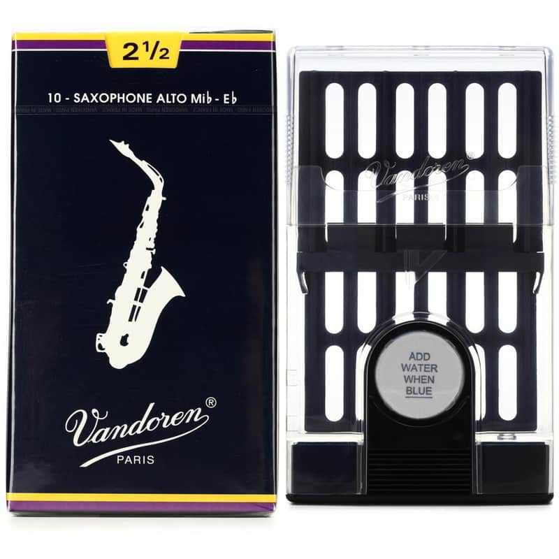 Vandoren SR2125 - Traditional Alto Saxophone Reeds with Reed Case - 2.5 (10-pack) image 1
