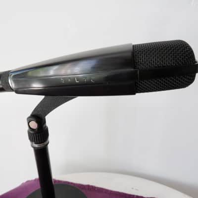 Sennheiser MD 421-U-4 Cardioid Dynamic Microphone image 4