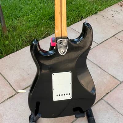 Fender Stratocaster 1975 - Black image 9