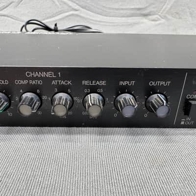 Yamaha GC2020BII Rackmount Dual Compressor Gate 2-Channel Signal Processor Black image 3