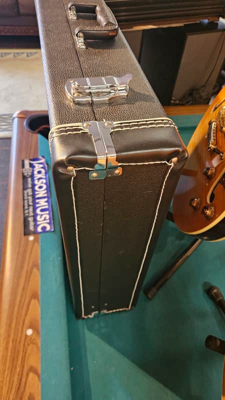 Road Runner 3 Guitar Stand Case