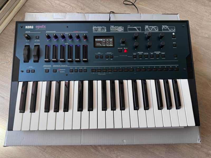 Korg Opsix mkii 37-Key Altered FM Synthesizer