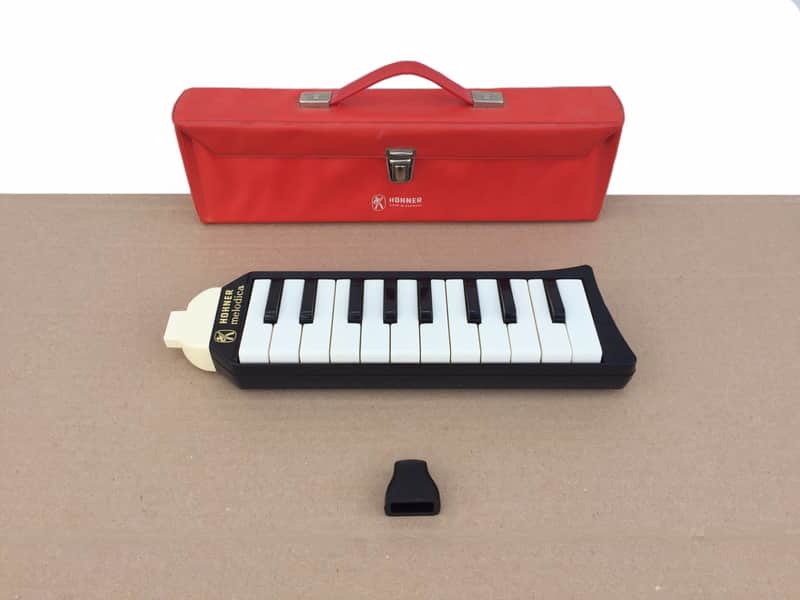 Hohner Melodica Piano 20 Vintage Keyboard Harmonica + Case image 1