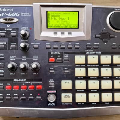 Roland SP-606 Sampler 2000s - Black