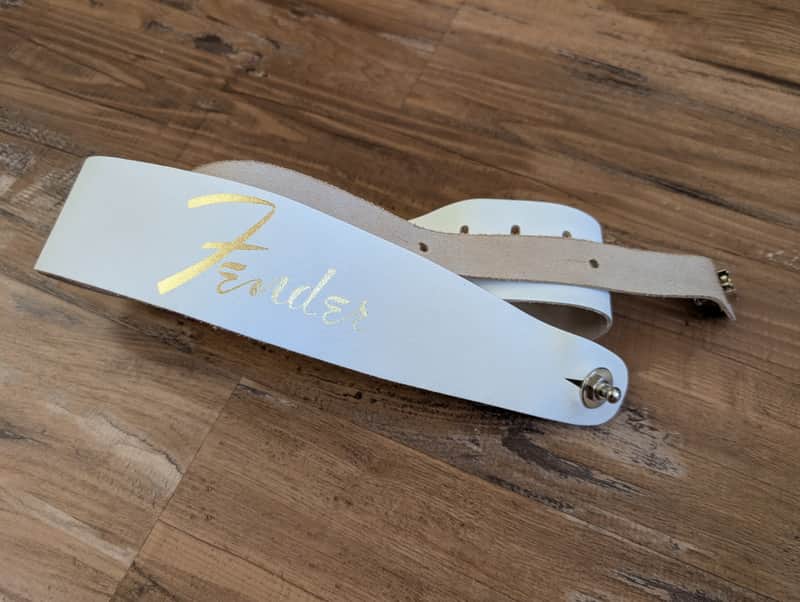 Fender Guitar Strap 2.5" White Leather Locks Gold FENDER Logo Great Condition image 1