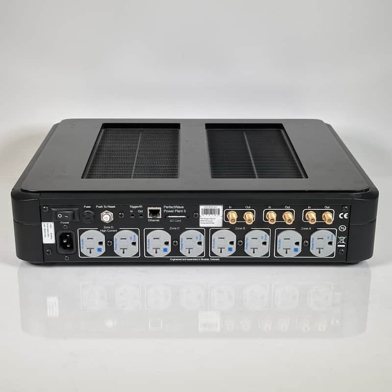 PS Audio PerfectWave Power Plant 5 AC Power Line Regenerator | Reverb