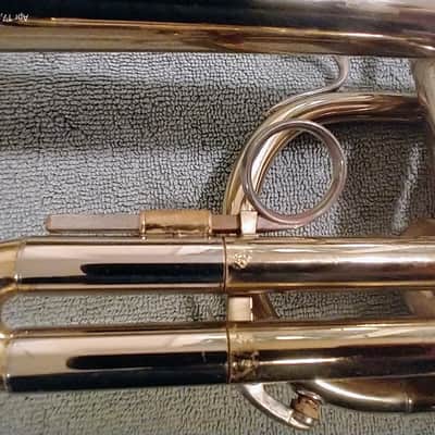 Holton C-602 Collegiate 1971 - laquered brass image 13