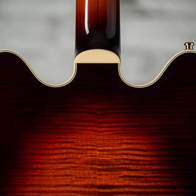 Gretsch Broadkaster® LX Figured Center Block with String-Thru Bigsby® - Havana Burst image 17