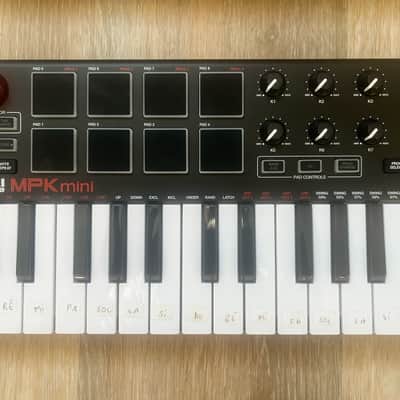 Clavier midi / USB portable Akai MPK Mini MKIII 25-Key + housse de protection image 3