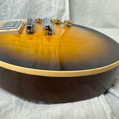 Gibson Les Paul Standard Guitar with generic case 1999 image 17