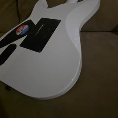 ESP LTD M-1000 Deluxe 2013 - Gloss White image 8