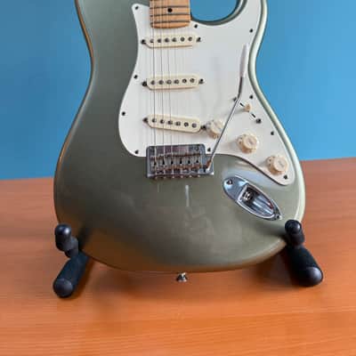 Fender US Stratocaster Standard 2012 - Jade Pearl Metallic image 2