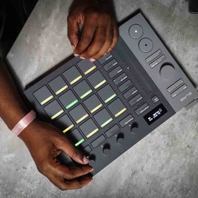 AlphaTheta SLAB MIDI Pad Controller for Serato Studio image 10