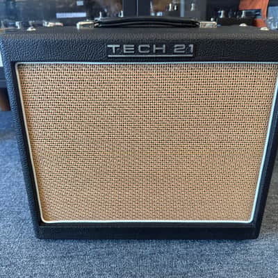 Tech 21 Trademark 10 1x8 Guitar Combo Amp 2010s - Black- VGC image 2