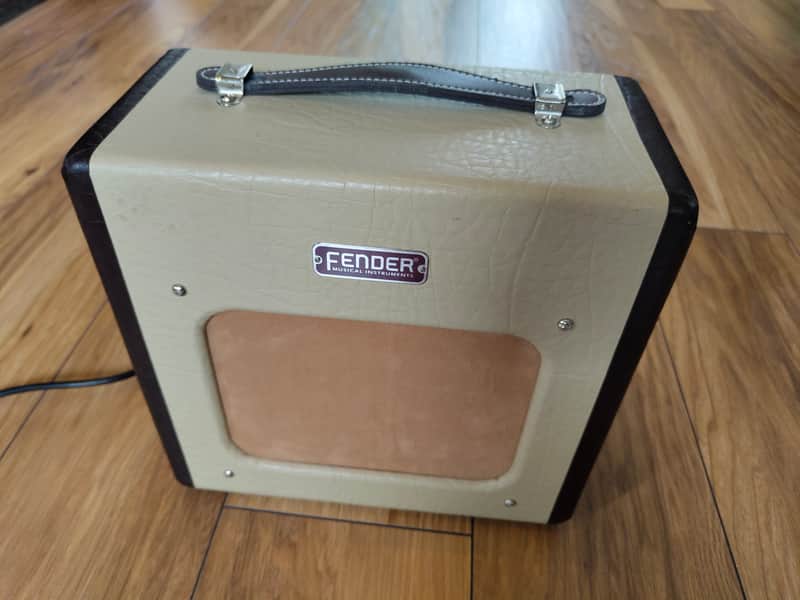 Fender Champion 600 - upgraded Jensen speaker image 1