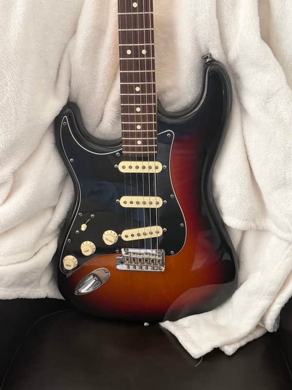 Fender American Standard Stratocaster Left-Handed with Rosewood Fretboard 2008 - 2016 - 3-Color Sunburst image 1