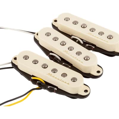 Fender Vintage Noiseless Stratocaster Pickups (Set) image 3