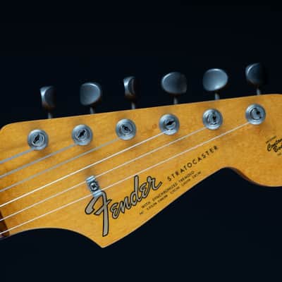 1965/1966 Fender Stratocaster - Candy Apple Red image 4