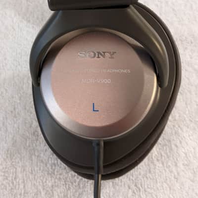 Sony MDR-V900 Studio Monitor Headphones w/ Carrying Case image 3