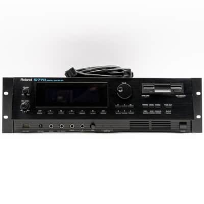 Roland S-770 16-Bit Digital Sampler 24-Voice 16-Part Multitimbral Rackmount