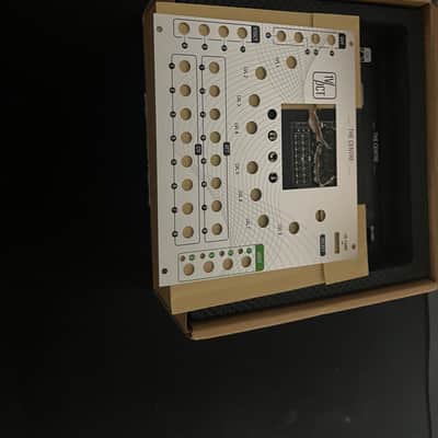 1V/OCT The Centre Wavetable Synthesizer 2020 - Black image 2