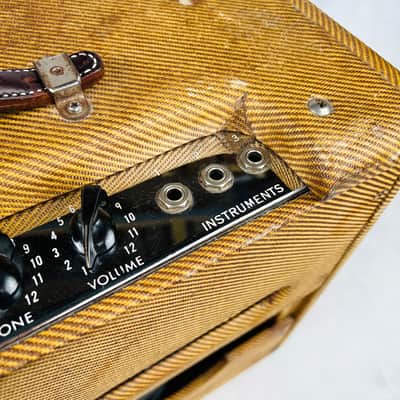 Fender Vibrolux 5F11 1x10" Combo Amplifier 1959 - Tweed image 11
