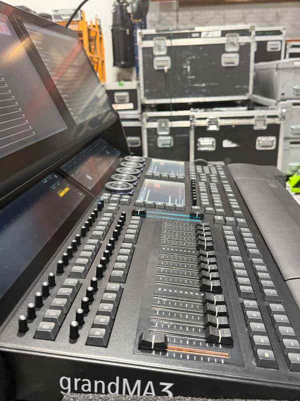 MA Lighting GRANDMA3-LIGHT Lightingl Console with 16,384 Control Parameters image 1