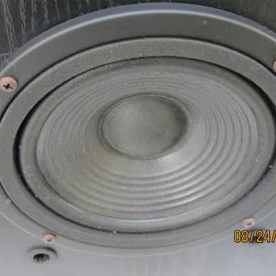Memorex TRC-505 2 Way Corner Mount Speakers. One Pair image 11