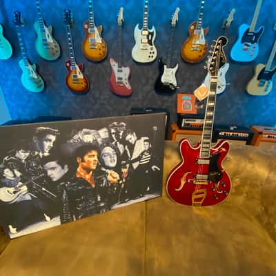 Hagstrom 67’ Viking II “Elvis Come Back Special 68” Replica Free Case image 3