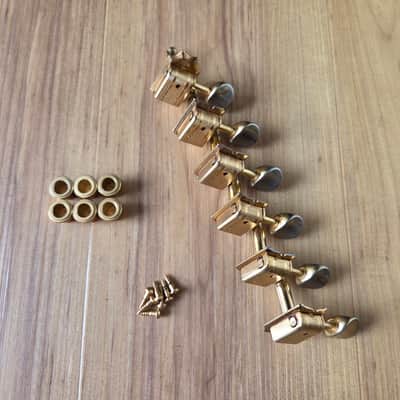 Set of Vintage 1964 - 1967 Fender Kluson Double-Line Gold Tuners w/ Screws, Ferrules! Extremely Rare Jazzmaster, Jaguar, Stratocaster Parts! image 4
