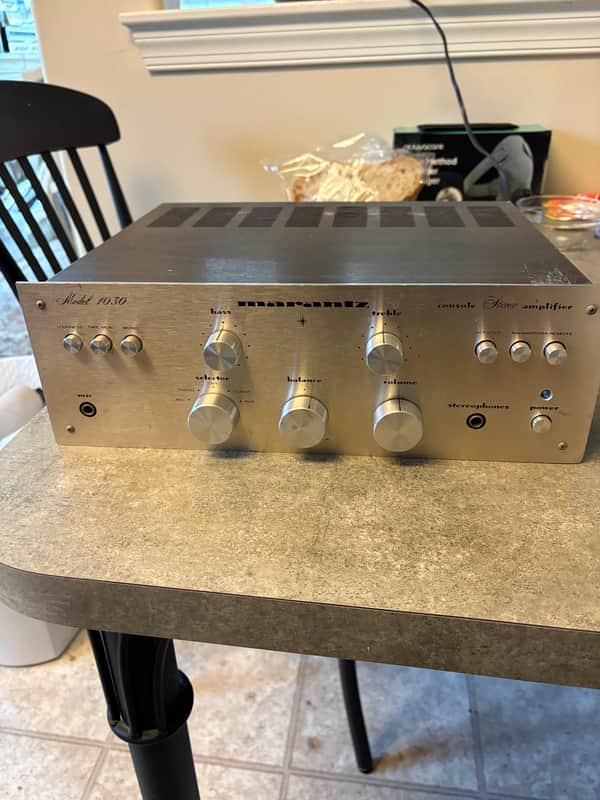 Marantz 1030 integrated stereo amplifier 1970's | Reverb