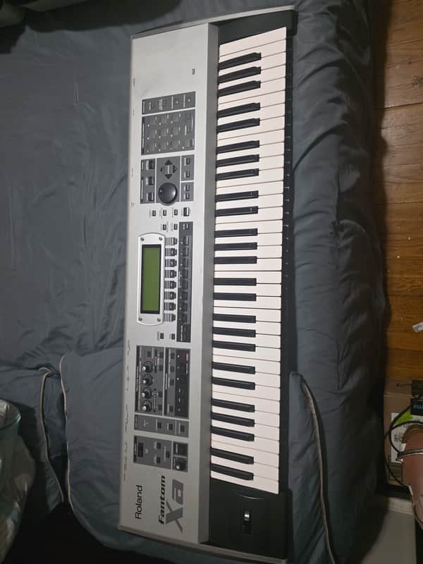 Roland Fantom Xa 61-Key Workstation Keyboard 2004 - 2006 - Silver image 1