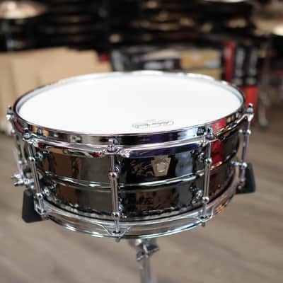 Ludwig 5x14" Hammered Black Beauty Snare Drum with Tube Lugs LB416KT image 4