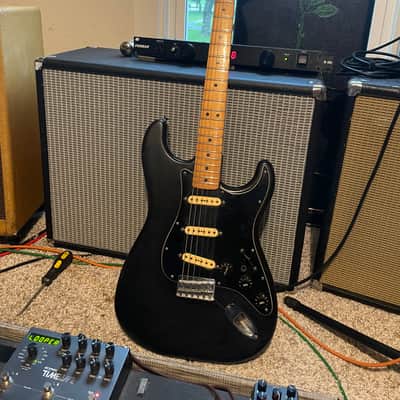 1977 Fender Stratocaster (w/ OHSC) image 2