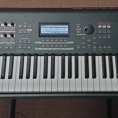 Yamaha MOXF8 88-Key Synthesizer Workstation