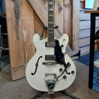 Guild Starfire V 2018 - White image 1