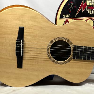Taylor Academy 12-N Nylon String Classical Acoustic Guitar image 2