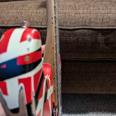 EVH Striped Series Frankie 2020 - Present - Red / White / Black Stripes Relic image 6