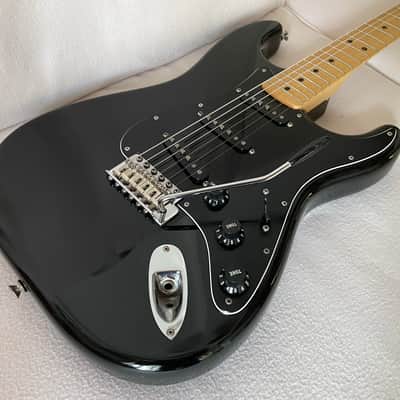 Fender Stratocaster with Maple Fretboard 1978 - 1981 - Black image 8