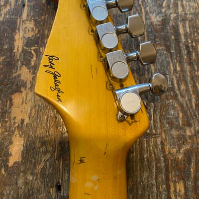Super Lightweight Fender Custom Shop Rory Gallagher Stratocaster Heavy Relic 3 Tone Sunburst w/OHSC 2017 image 19