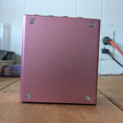 Strymon DIG Dual Digital Delay V2 2022 - Present - Pink image 2
