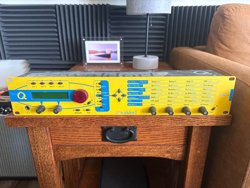 Waldorf Micro Q Rackmount Synthesizer 1999 - 2011 - Yellow image 1